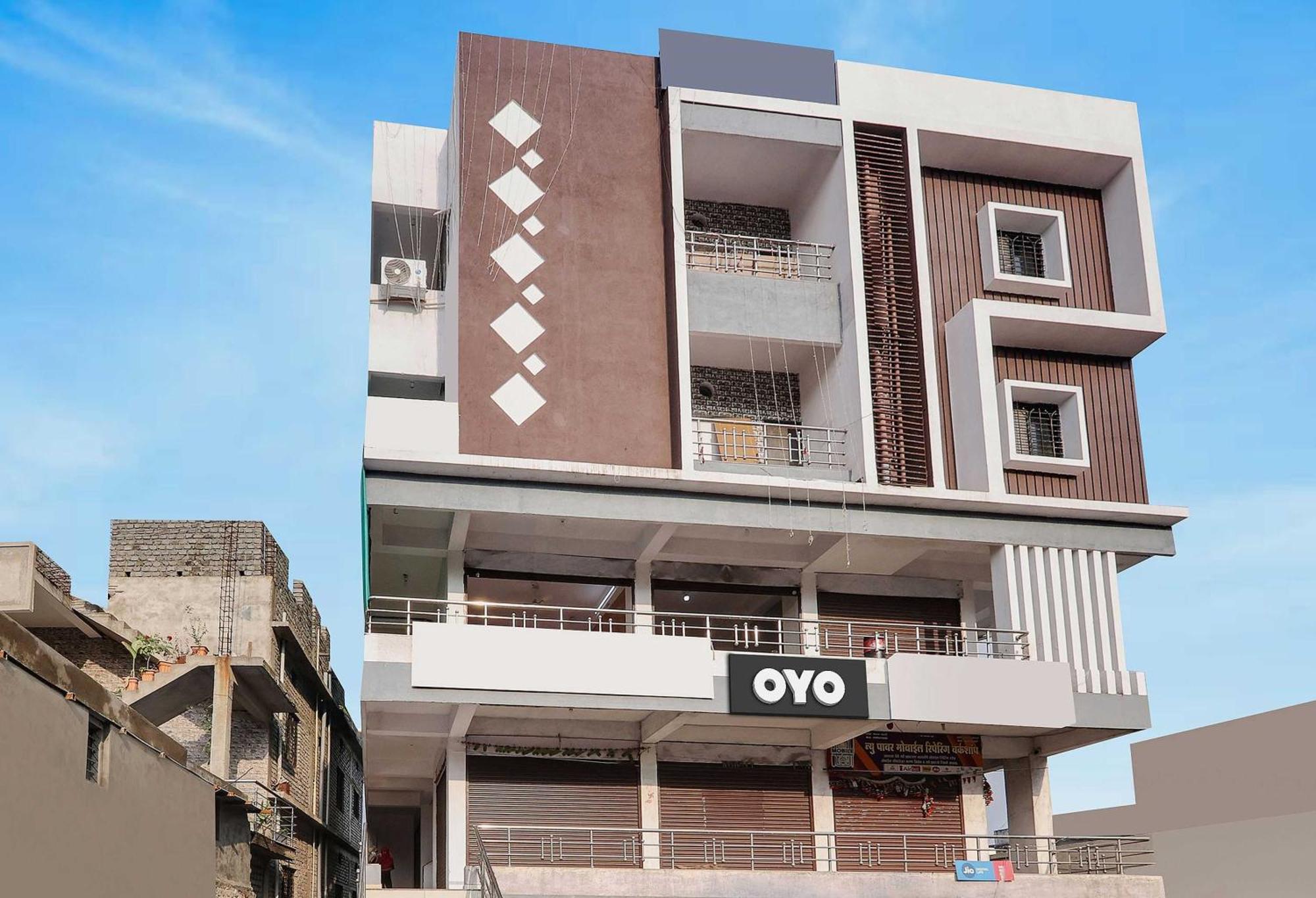 Oyo Hotel Blackgold Chandrapur Exterior photo