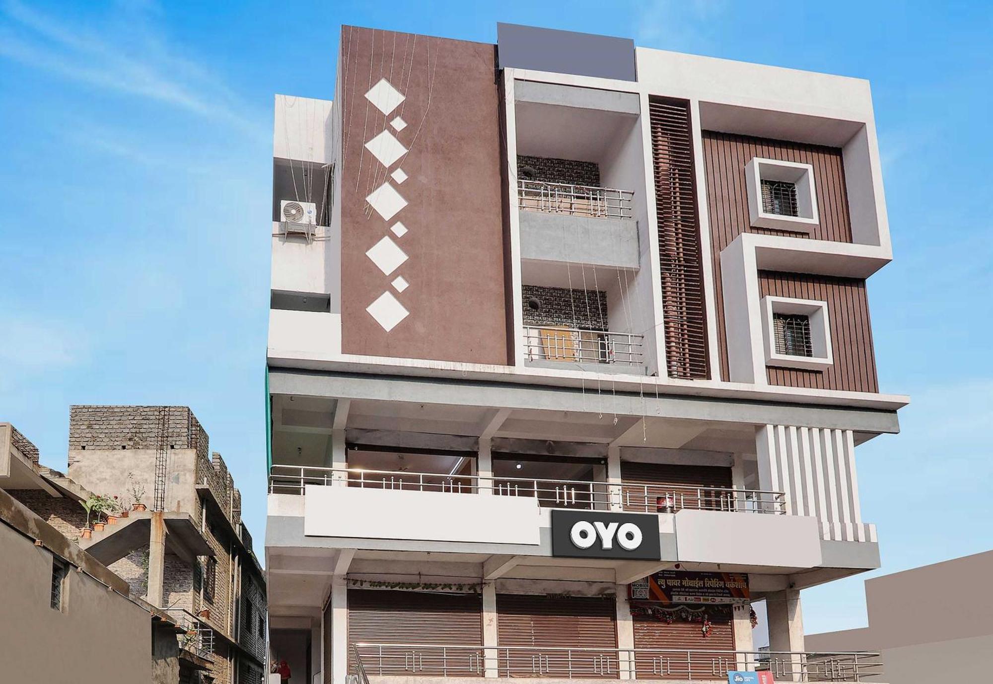 Oyo Hotel Blackgold Chandrapur Exterior photo